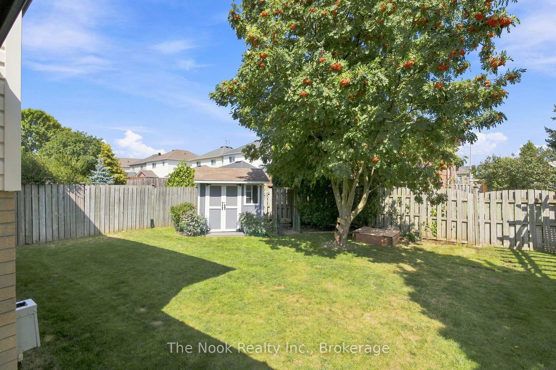 Photo 28 of 49 Granville Drive, Clarington, Courtice — HOMEH