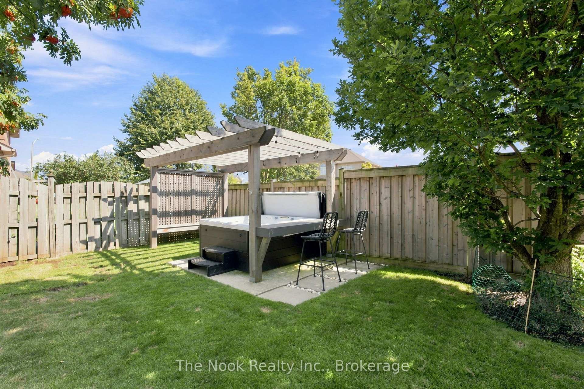 Photo 29 of 49 Granville Drive, Clarington, Courtice — HOMEH