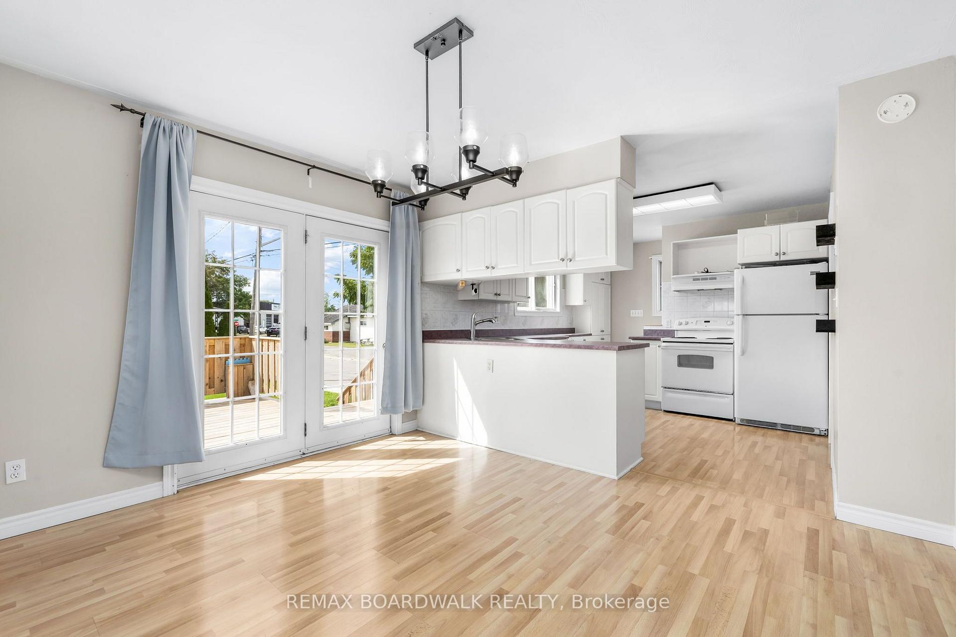 Photo 11 of 22 Merrick Street, Smiths Falls, Smiths Falls — HOMEH
