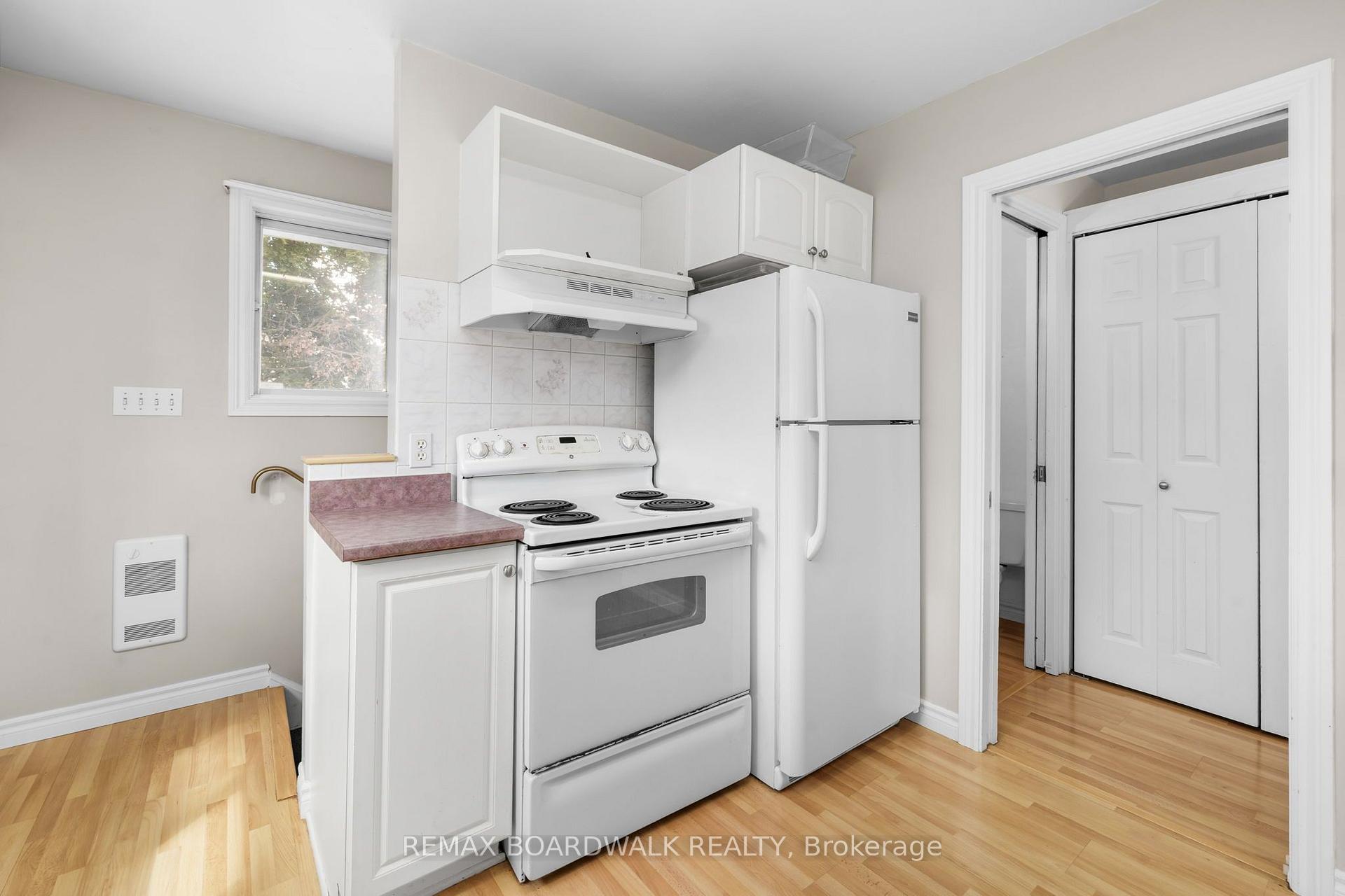 Photo 16 of 22 Merrick Street, Smiths Falls, Smiths Falls — HOMEH