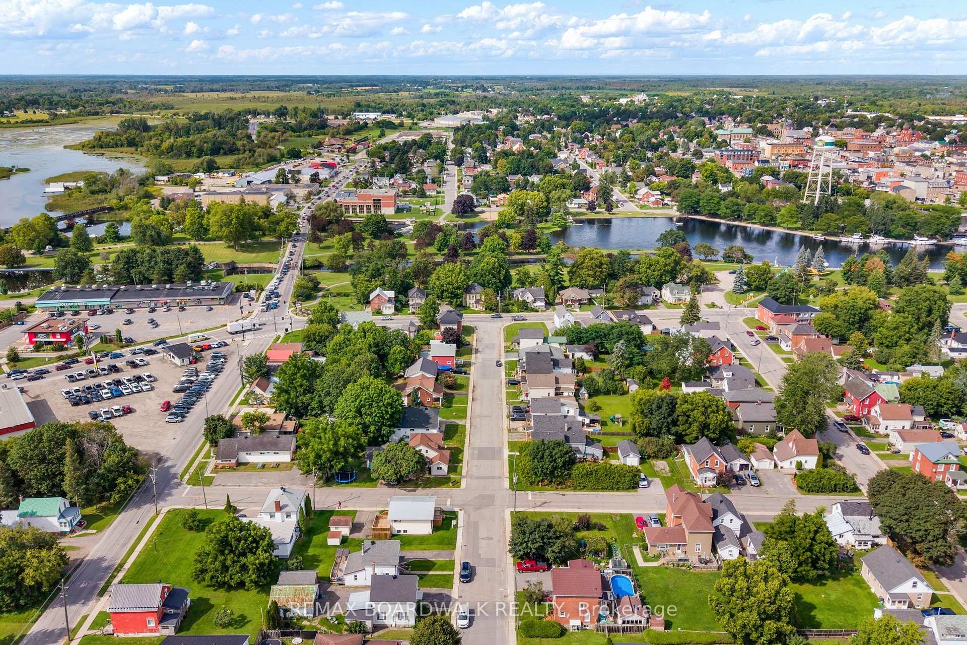 Photo 33 of 22 Merrick Street, Smiths Falls, Smiths Falls — HOMEH
