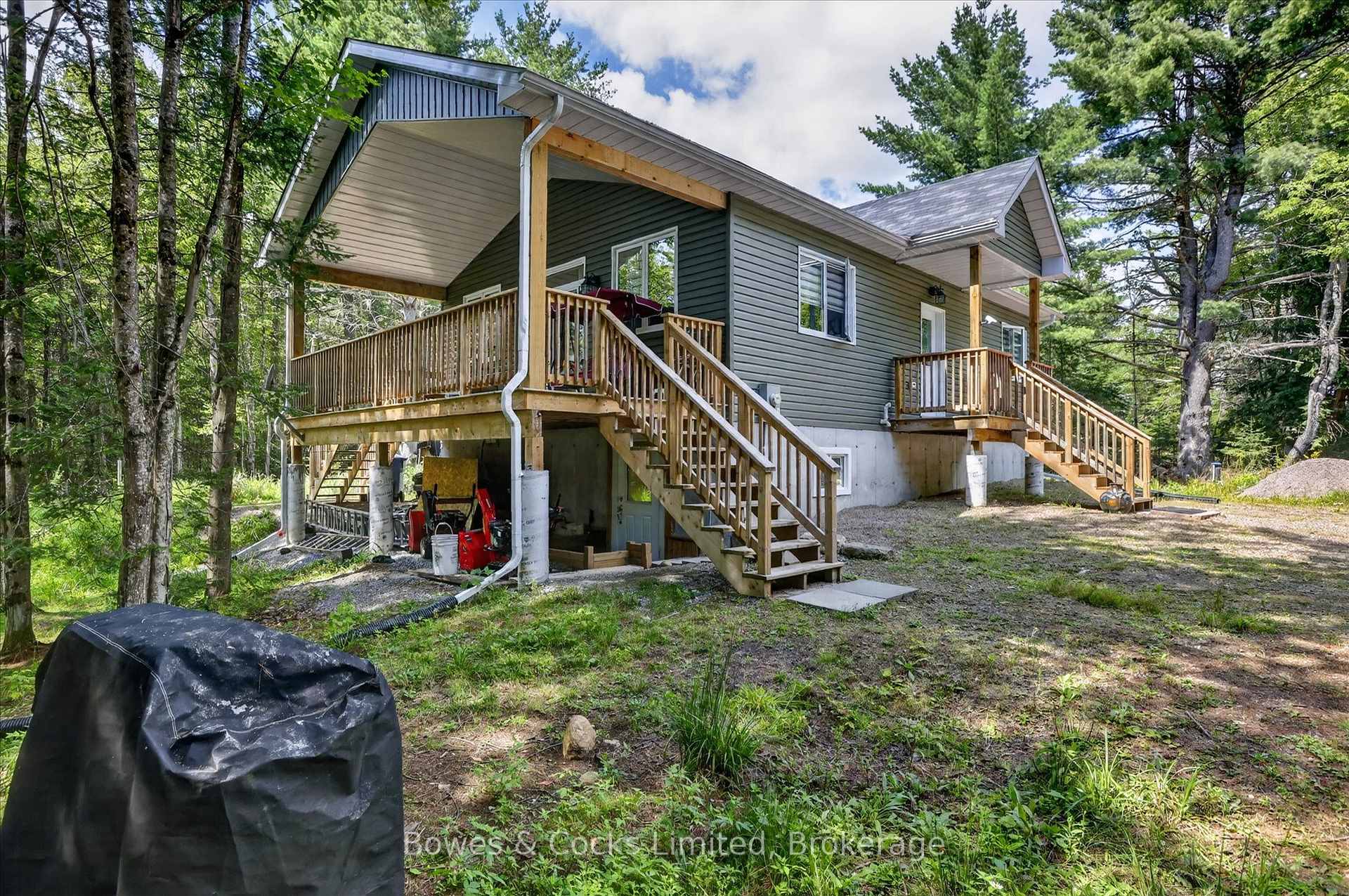 Photo 1 of 1244 Vick Road, Minden Hills, Snowdon — HOMEH