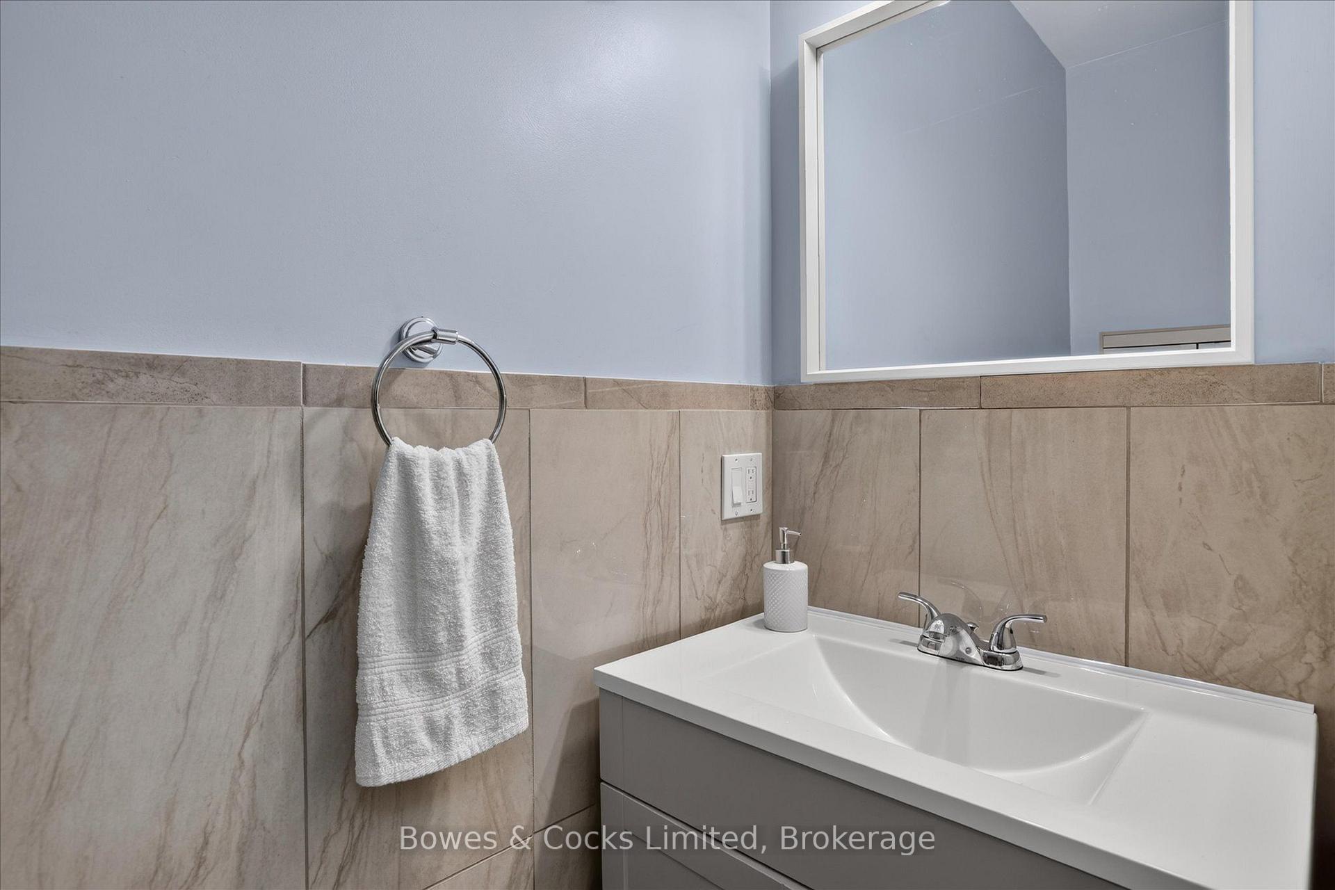 Photo 23 of 1244 Vick Road, Minden Hills, Snowdon — HOMEH