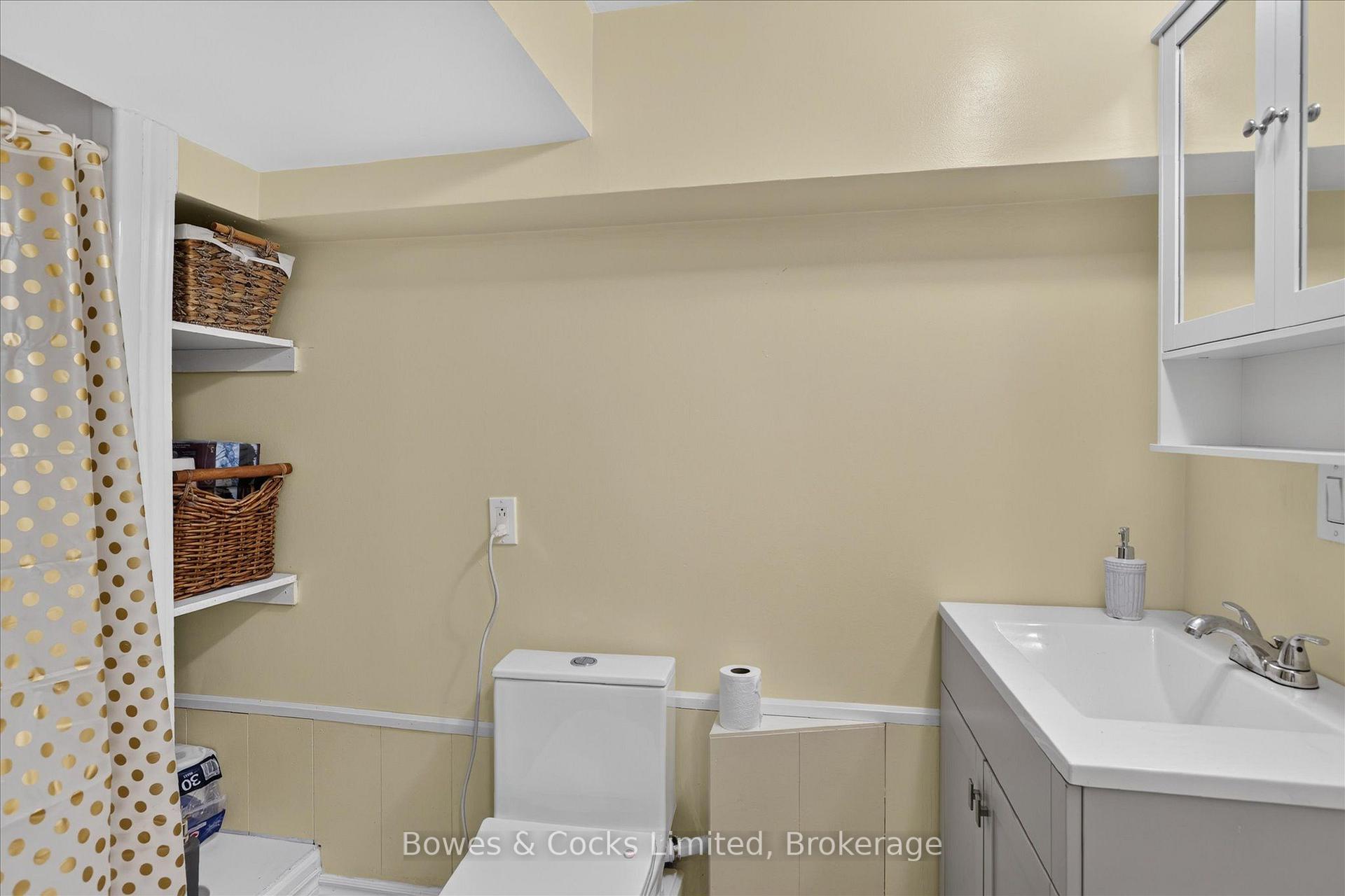 Photo 25 of 1244 Vick Road, Minden Hills, Snowdon — HOMEH