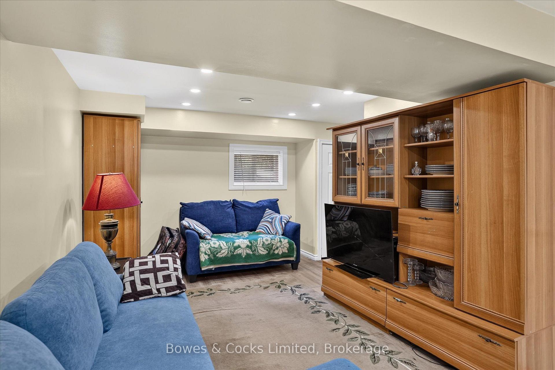 Photo 31 of 1244 Vick Road, Minden Hills, Snowdon — HOMEH