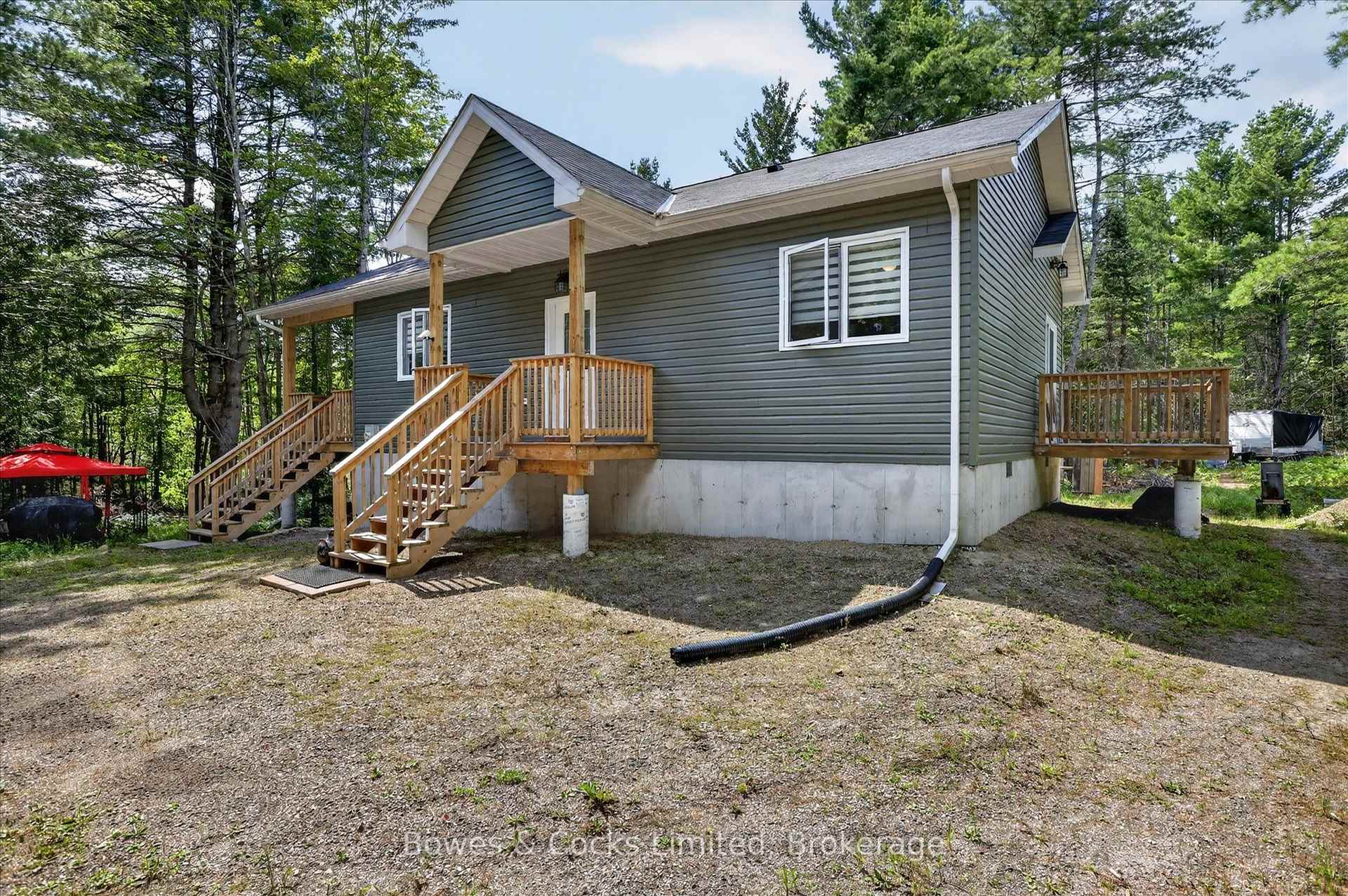 Photo 35 of 1244 Vick Road, Minden Hills, Snowdon — HOMEH