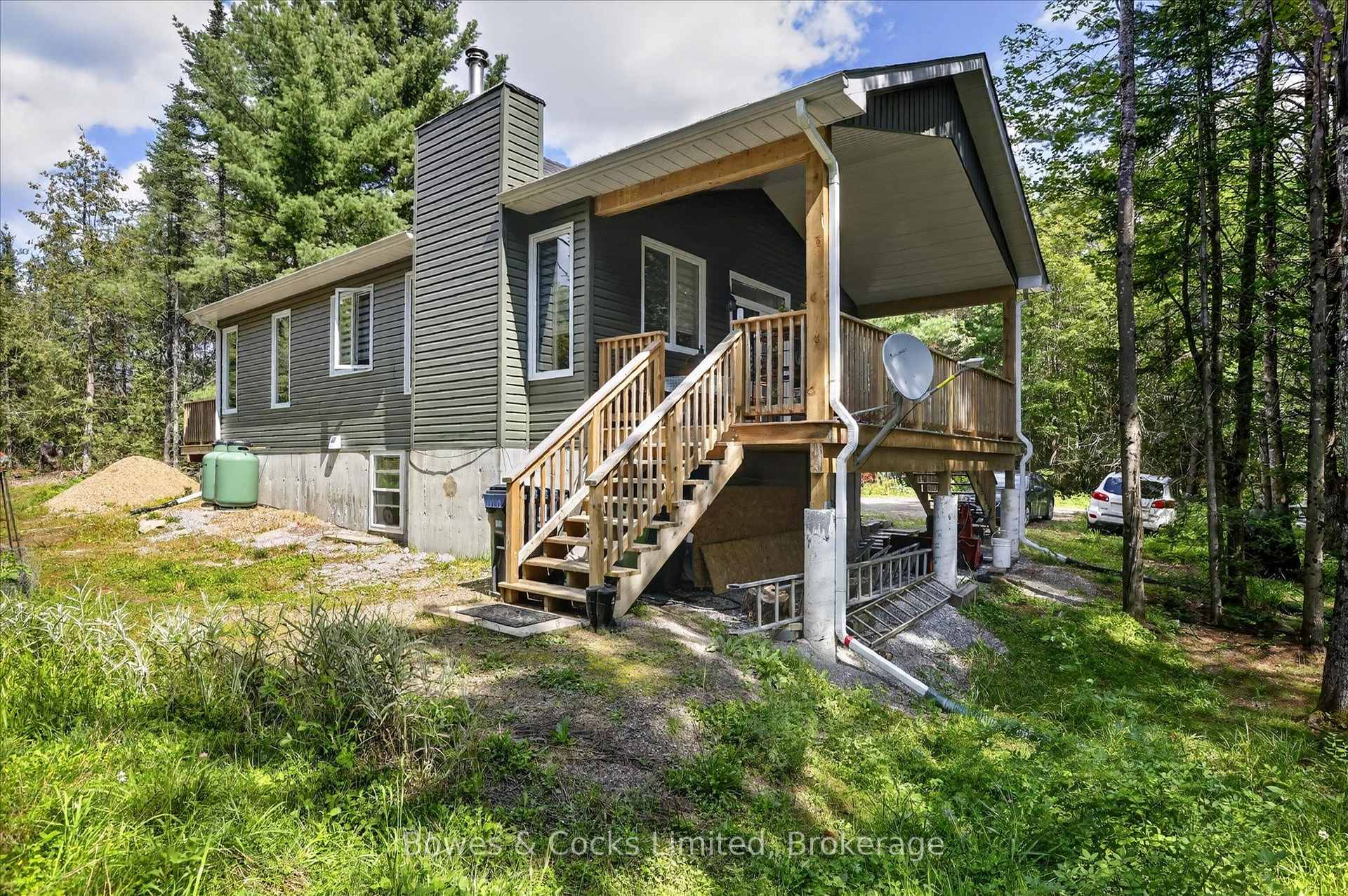 Photo 36 of 1244 Vick Road, Minden Hills, Snowdon — HOMEH