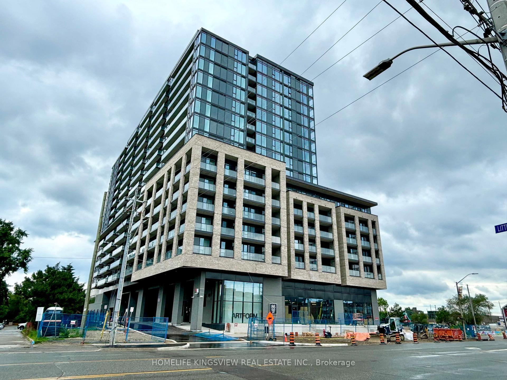 Front of Unit 1518, 86 Dundas Street E