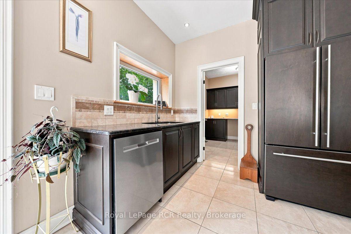 Photo 23 of 575 Queen Street, Kincardine — HOMEH