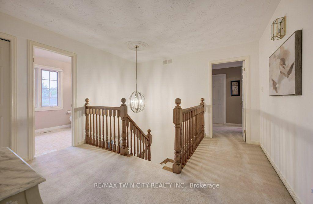Photo 22 of 449 Knightsbridge Court, Waterloo, Upper Beechwood — HOMEH