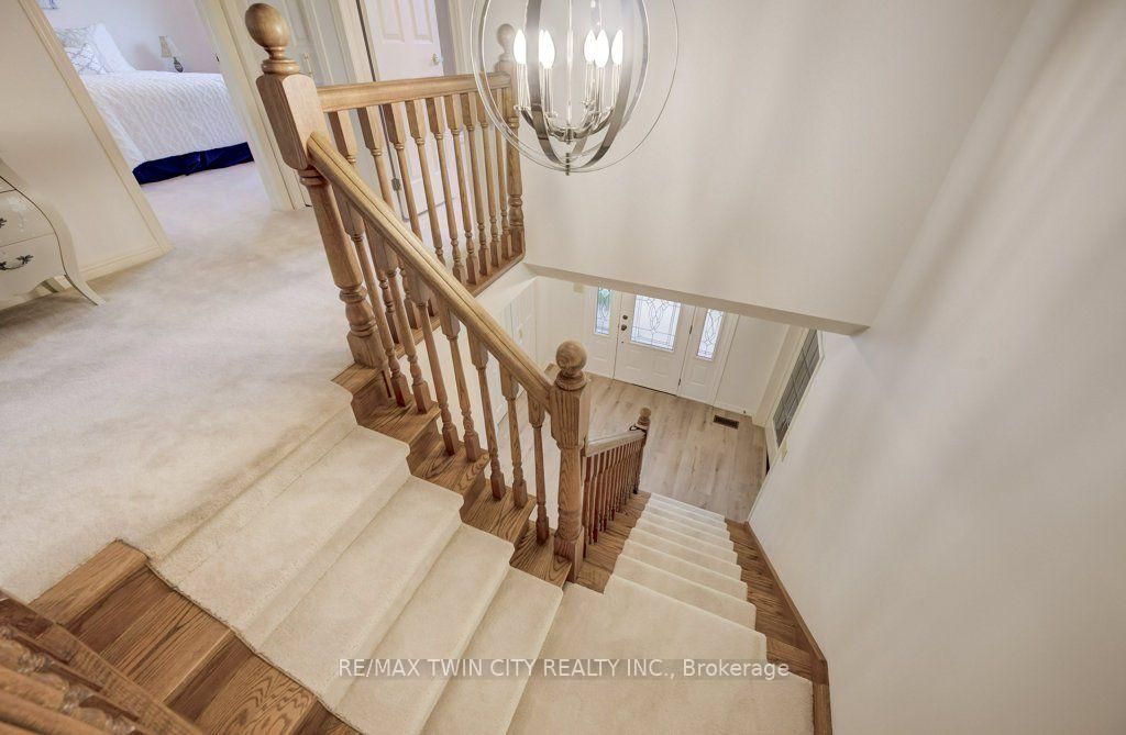 Photo 24 of 449 Knightsbridge Court, Waterloo, Upper Beechwood — HOMEH