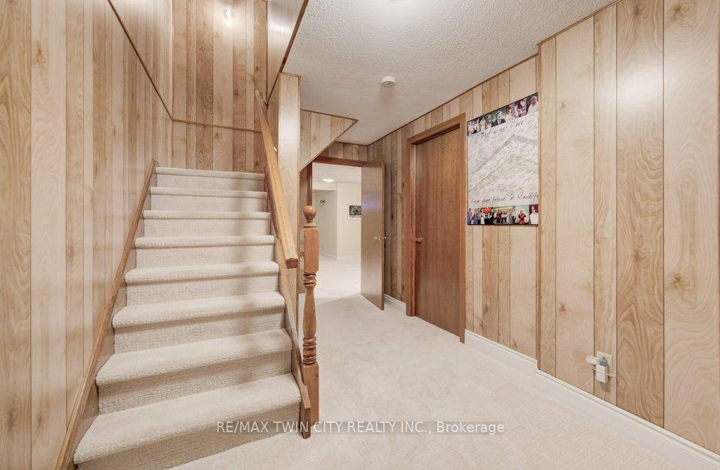 Photo 36 of 449 Knightsbridge Court, Waterloo, Upper Beechwood — HOMEH