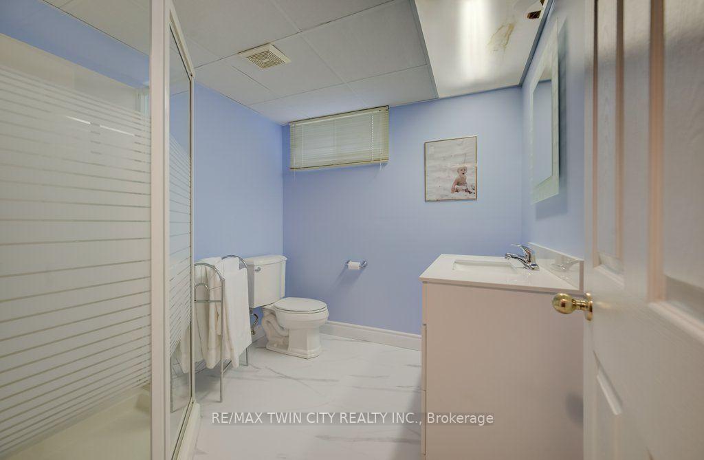 Photo 40 of 449 Knightsbridge Court, Waterloo, Upper Beechwood — HOMEH