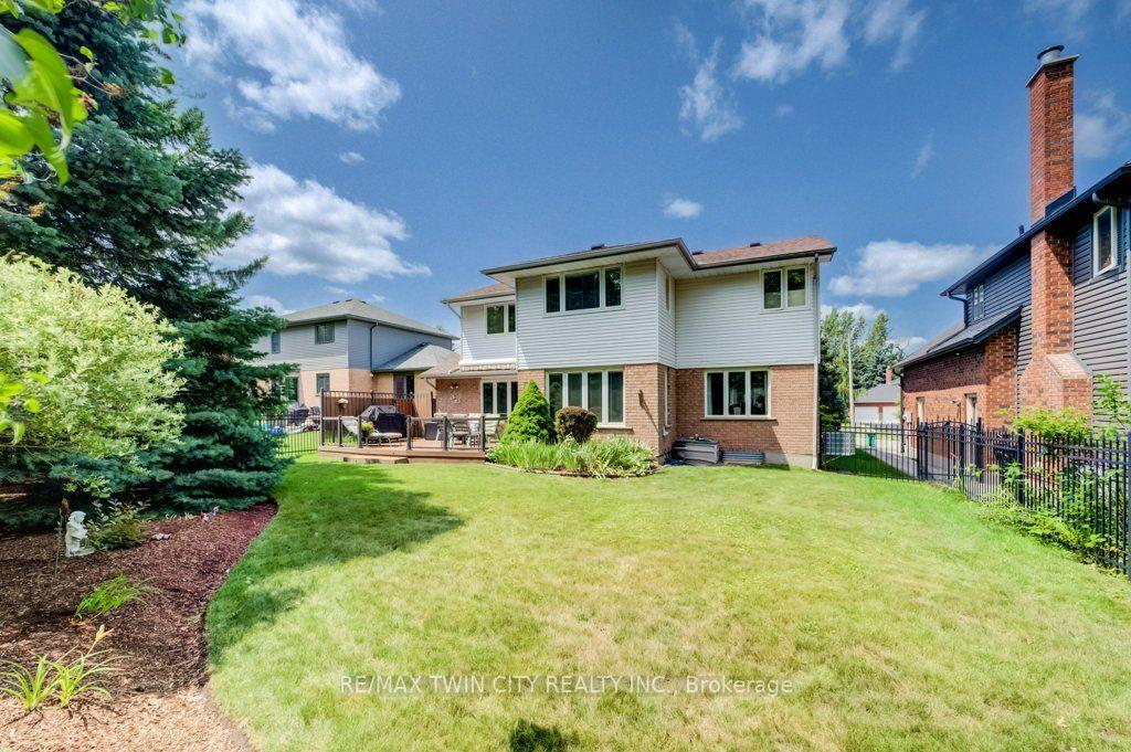 Photo 44 of 449 Knightsbridge Court, Waterloo, Upper Beechwood — HOMEH
