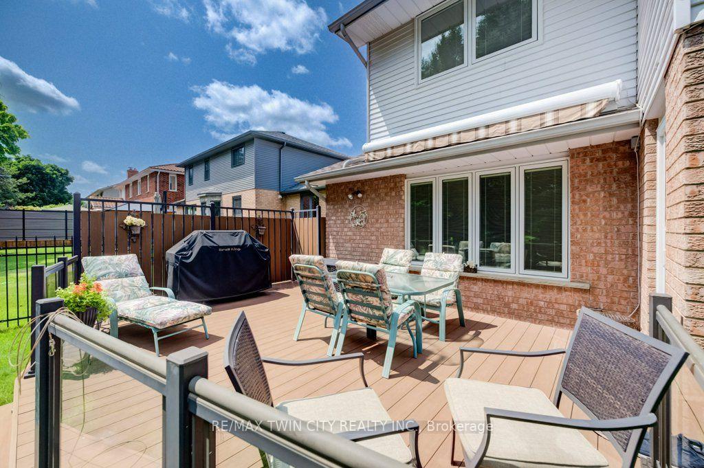 Photo 46 of 449 Knightsbridge Court, Waterloo, Upper Beechwood — HOMEH