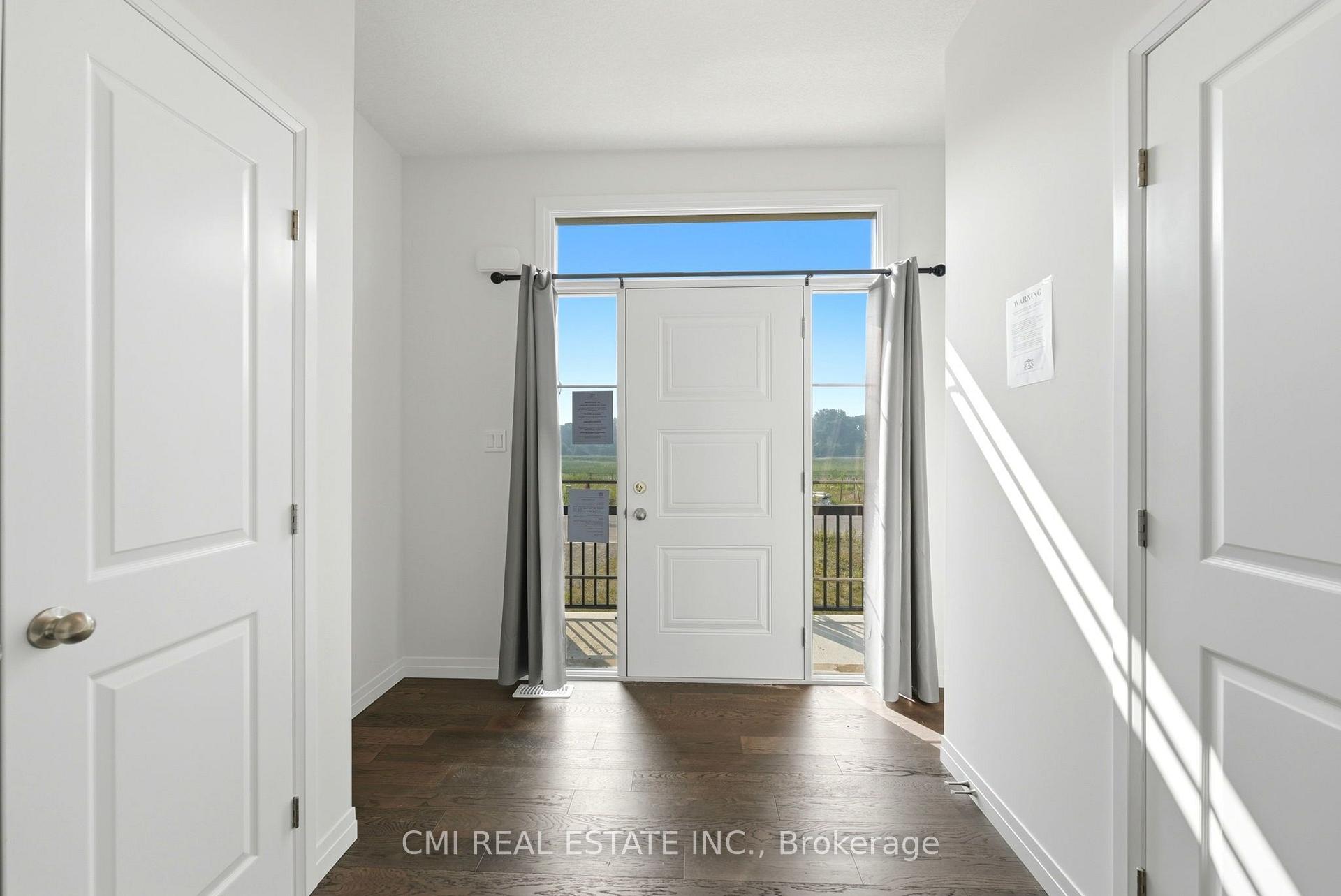 Photo 3 of 128 Dempsey Drive, Stratford — HOMEH