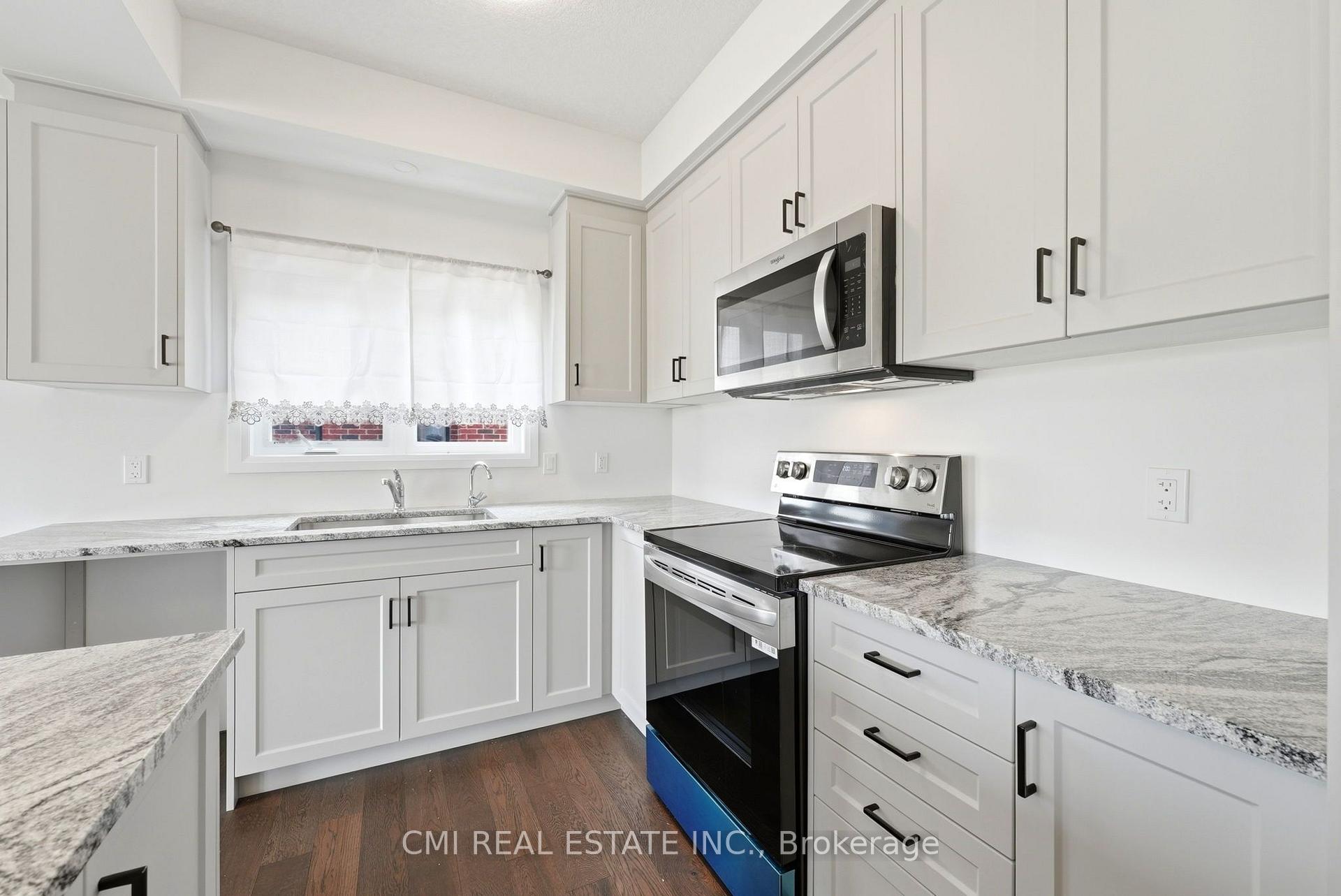 Photo 9 of 128 Dempsey Drive, Stratford — HOMEH