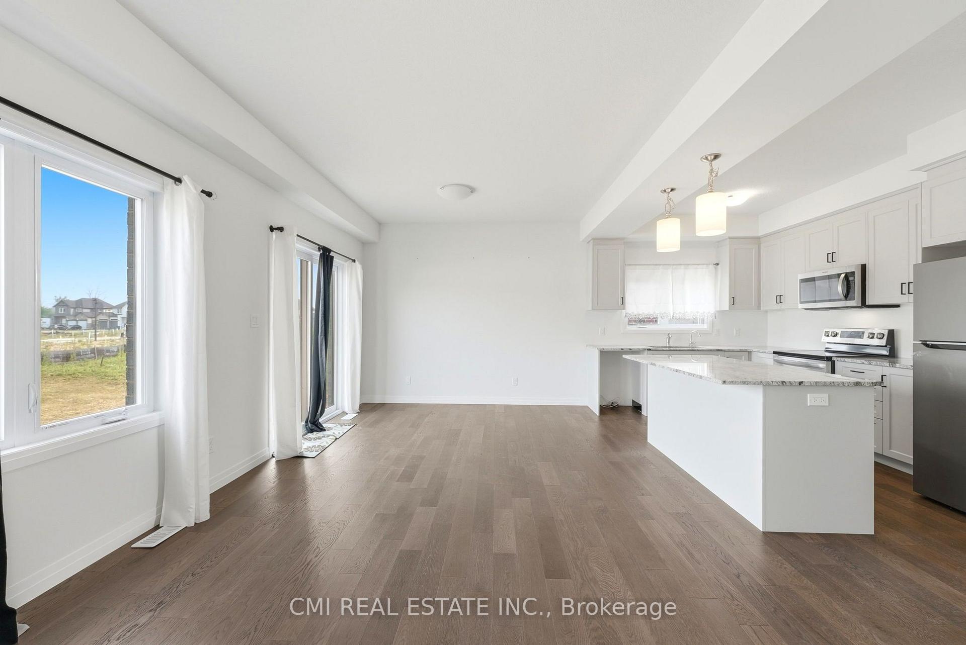 Photo 12 of 128 Dempsey Drive, Stratford — HOMEH