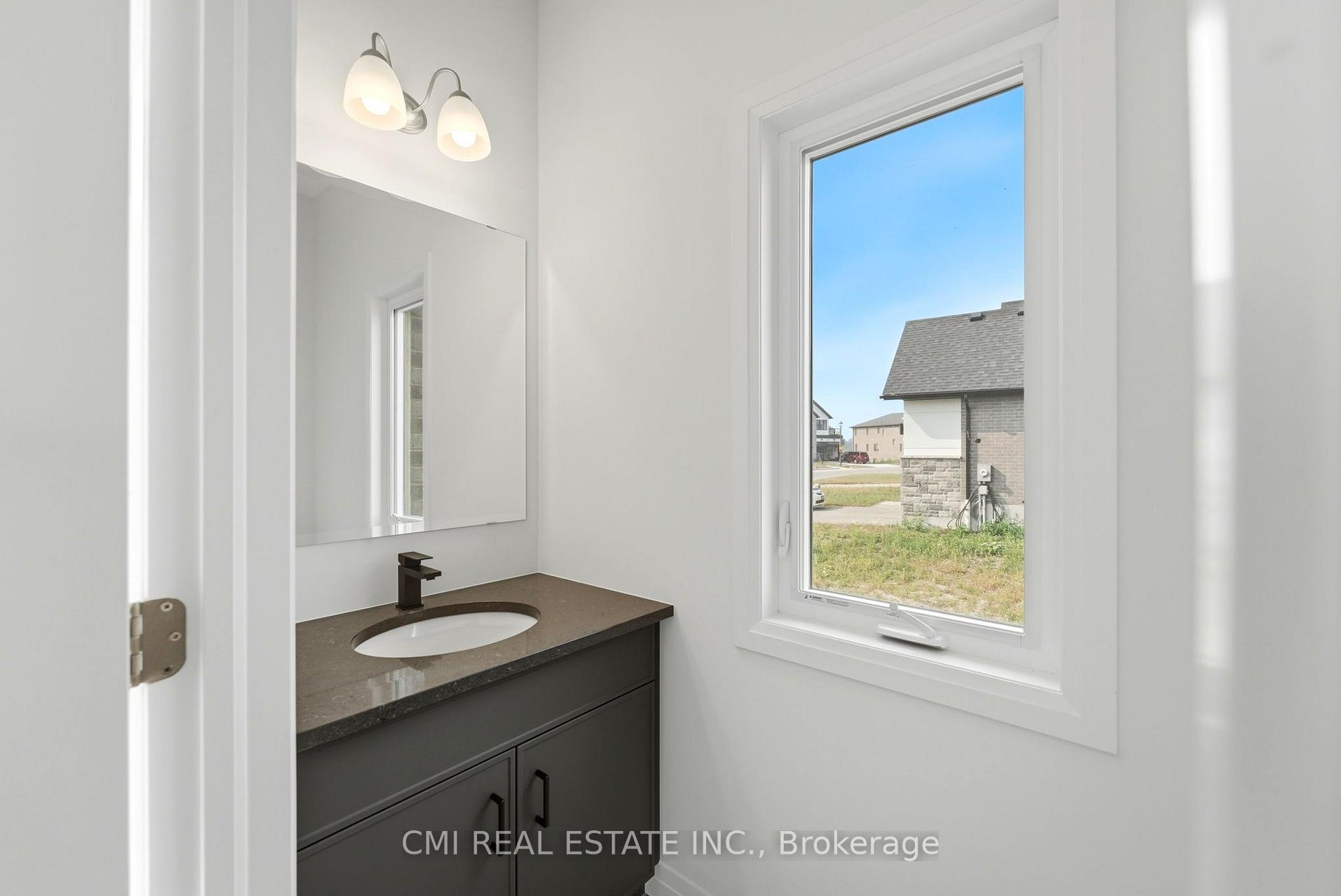 Photo 28 of 128 Dempsey Drive, Stratford — HOMEH