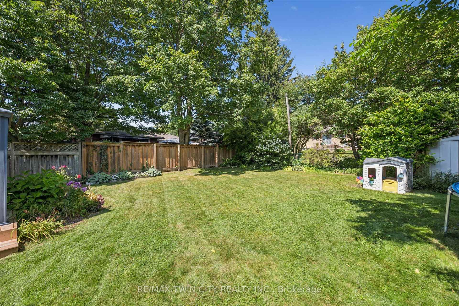 Photo 37 of 475 Stevenson Street N, Guelph, Riverside Park — HOMEH