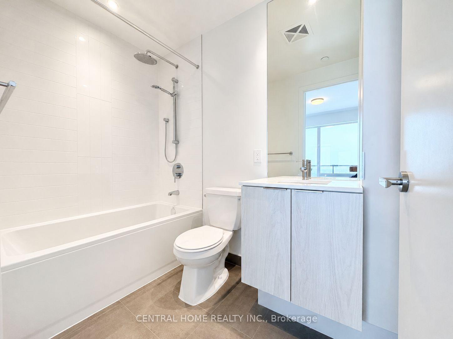 Photo 5 of Unit 5511, 448 Burnhamthorpe Road, Mississauga, City Centre — HOMEH