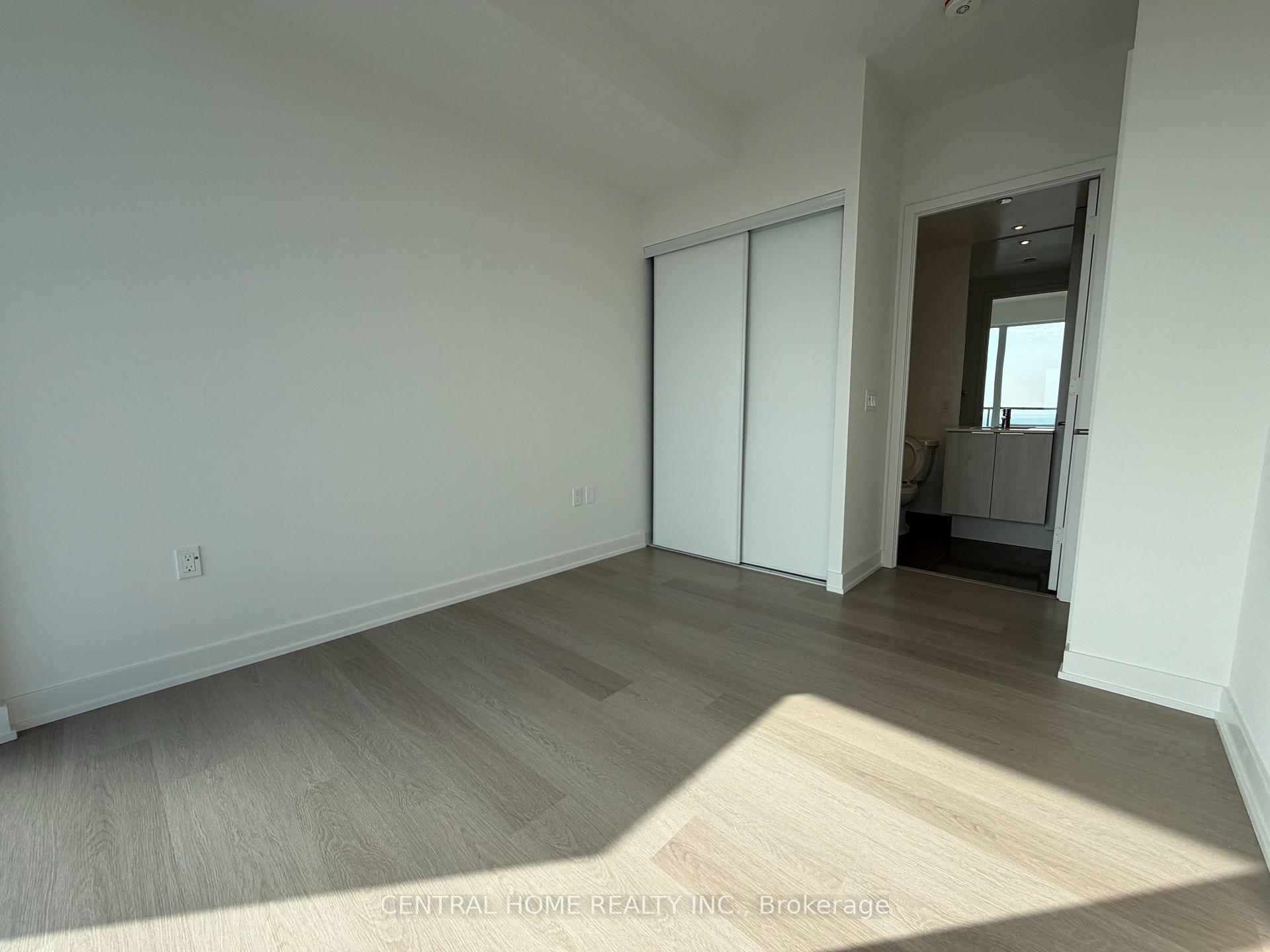 Photo 9 of Unit 5511, 448 Burnhamthorpe Road, Mississauga, City Centre — HOMEH