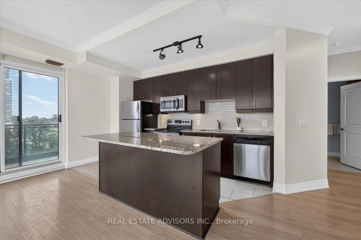 Photo 5 of Unit 608, 100 John Street, Brampton, Downtown Brampton — HOMEH