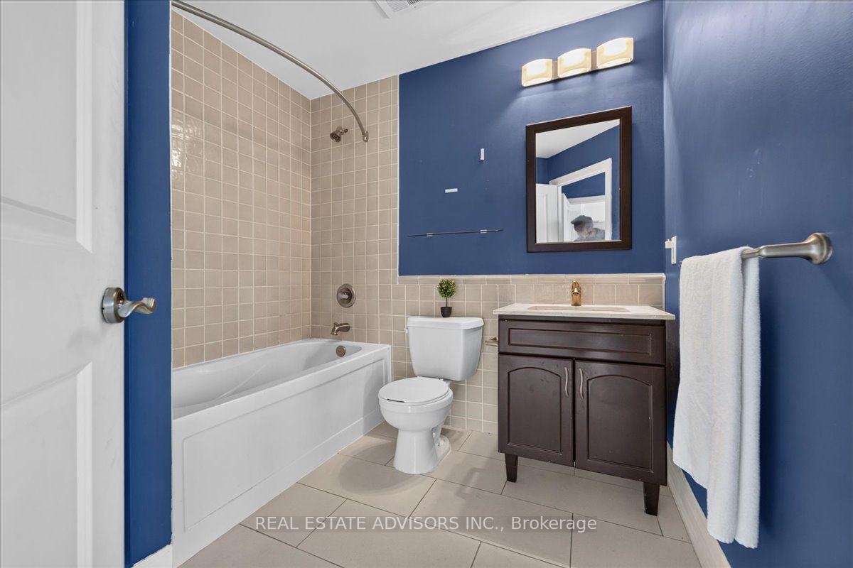 Photo 9 of Unit 608, 100 John Street, Brampton, Downtown Brampton — HOMEH