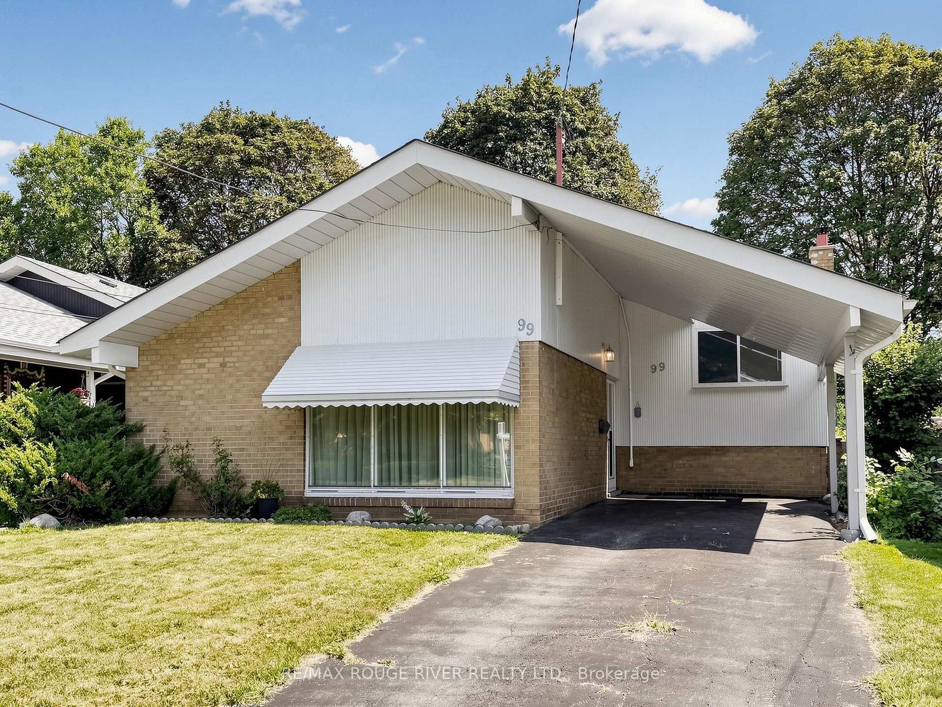 Photo 1 of 99 Oakley Boulevard, Scarborough, Bendale — HOMEH