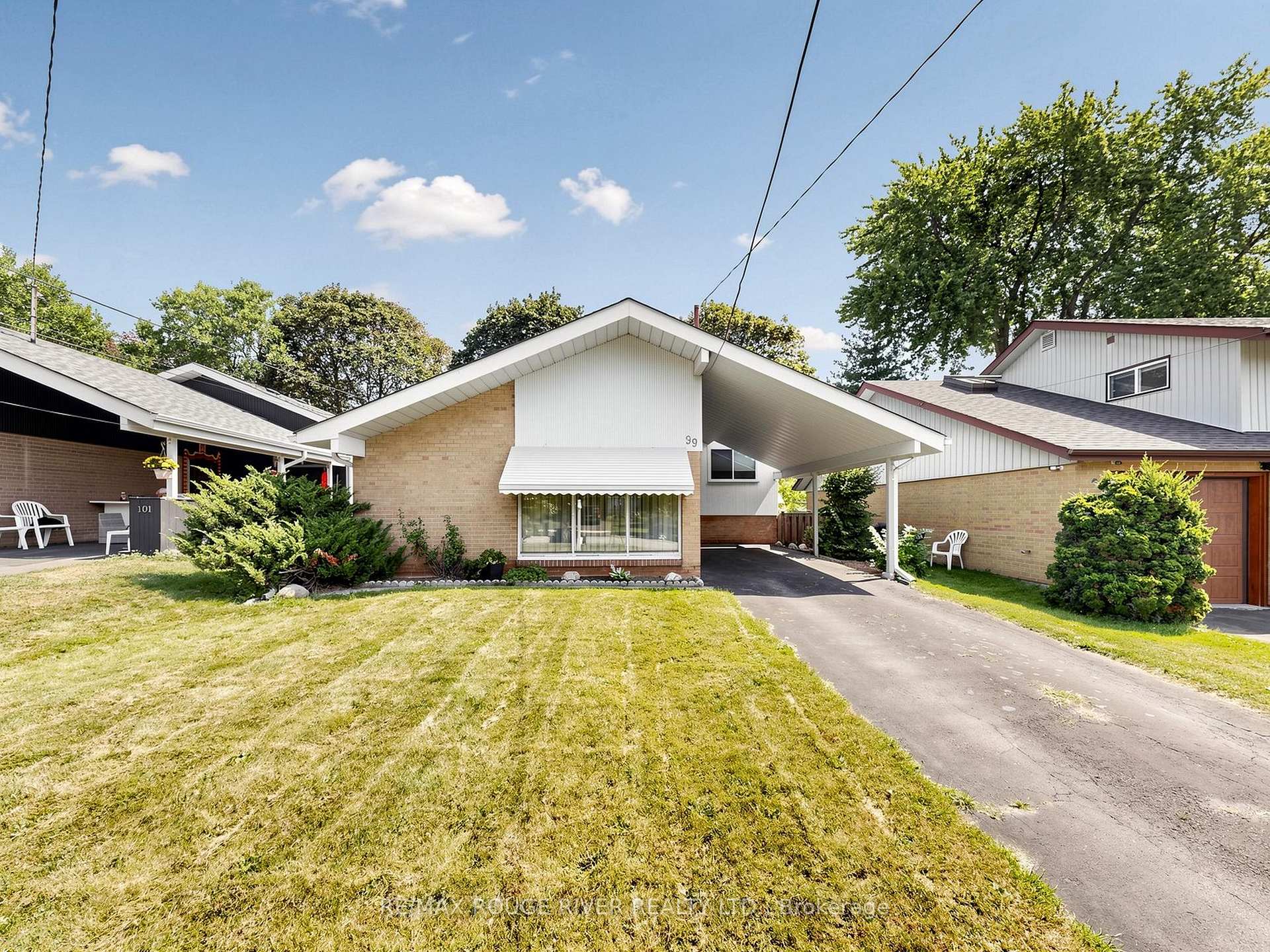 Photo 3 of 99 Oakley Boulevard, Scarborough, Bendale — HOMEH