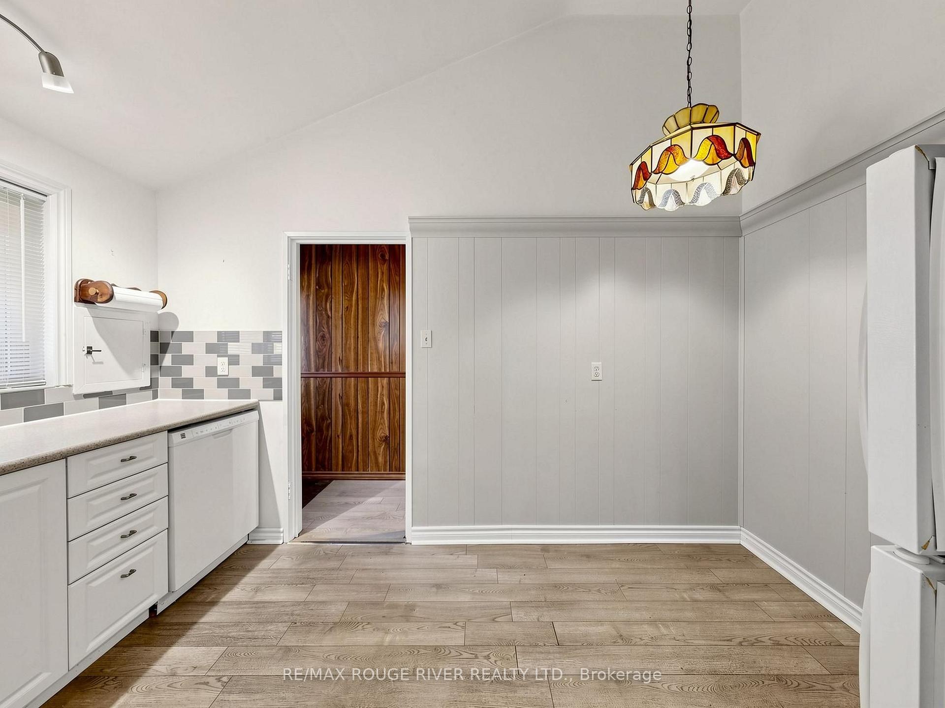 Photo 10 of 99 Oakley Boulevard, Scarborough, Bendale — HOMEH