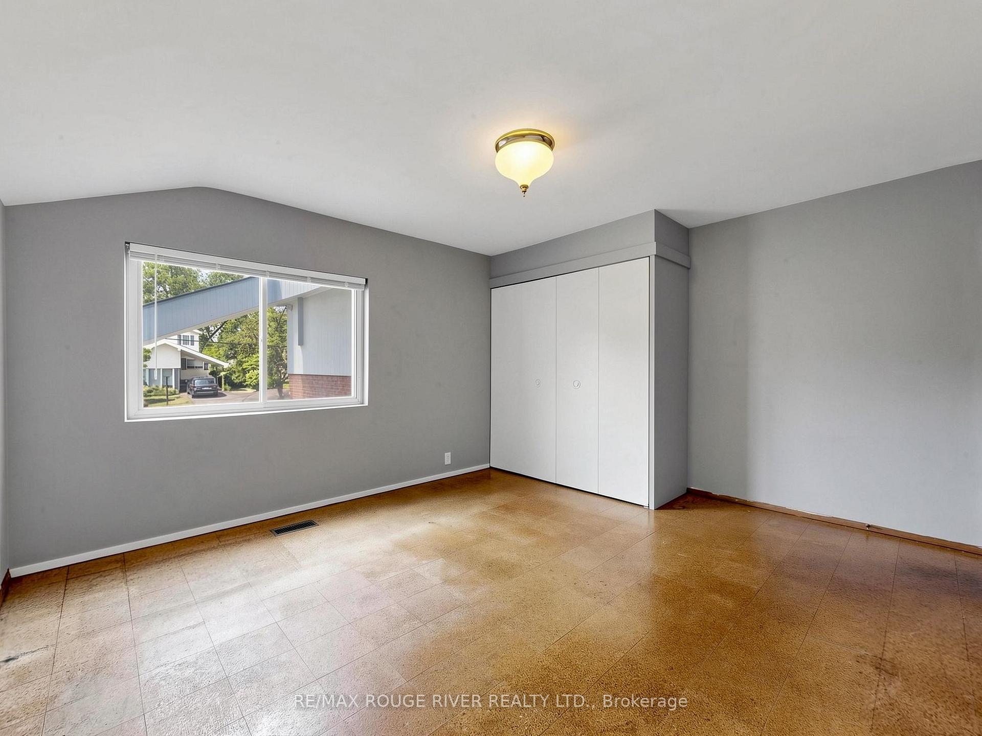 Photo 24 of 99 Oakley Boulevard, Scarborough, Bendale — HOMEH