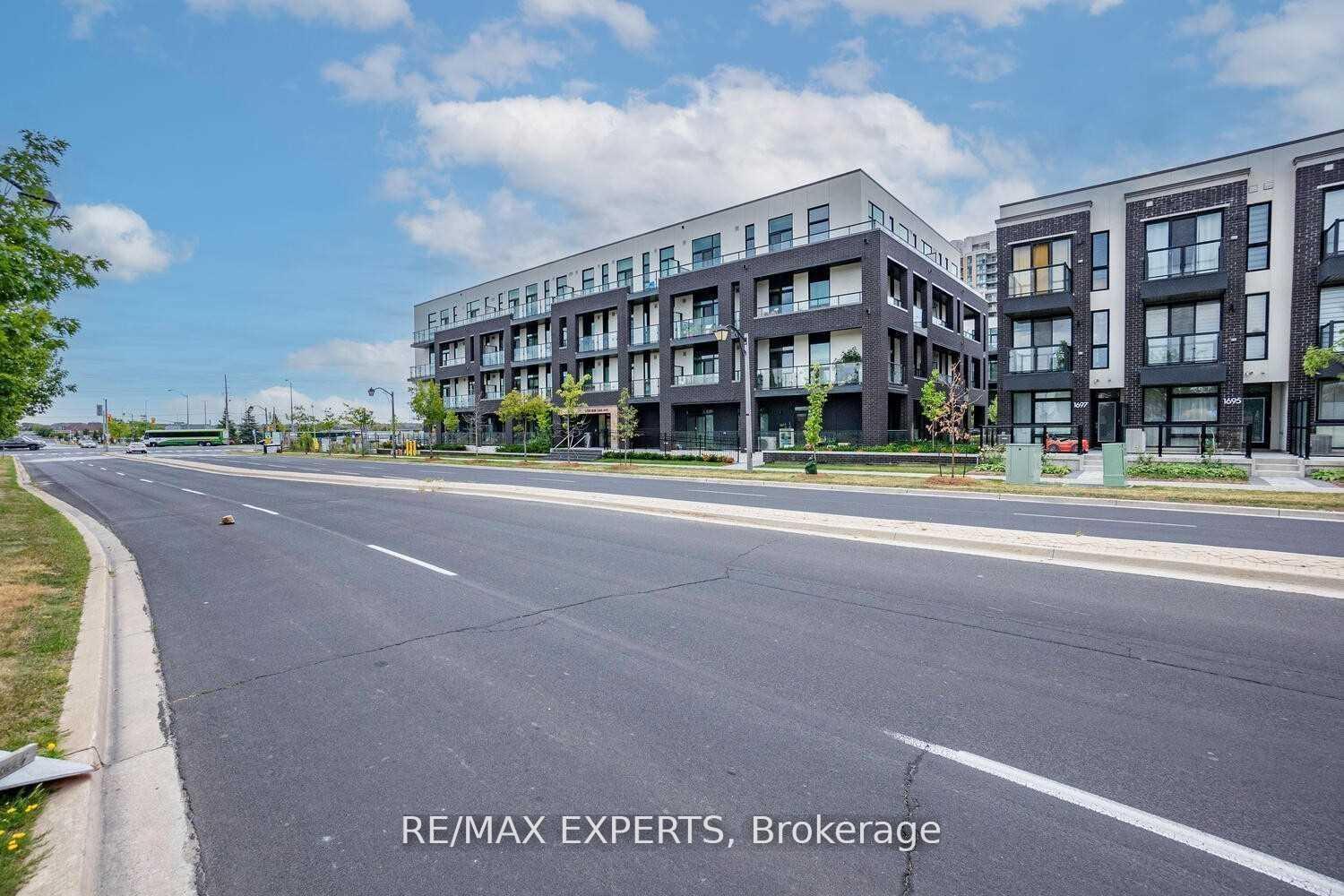 Photo 4 of Unit 309, 1709 Bur Oak Avenue, Markham, Wismer — HOMEH