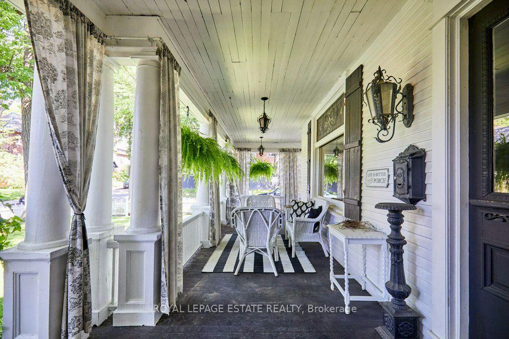 Photo 5 of 57 Silver Birch Avenue, Toronto, The Beaches — HOMEH