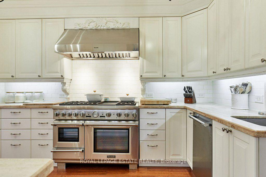 Photo 16 of 57 Silver Birch Avenue, Toronto, The Beaches — HOMEH