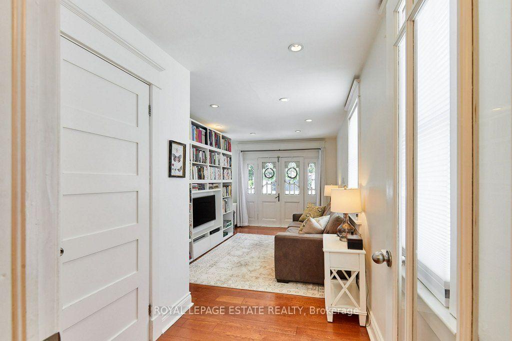 Photo 24 of 57 Silver Birch Avenue, Toronto, The Beaches — HOMEH