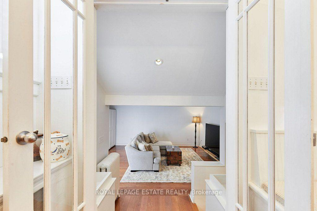 Photo 27 of 57 Silver Birch Avenue, Toronto, The Beaches — HOMEH