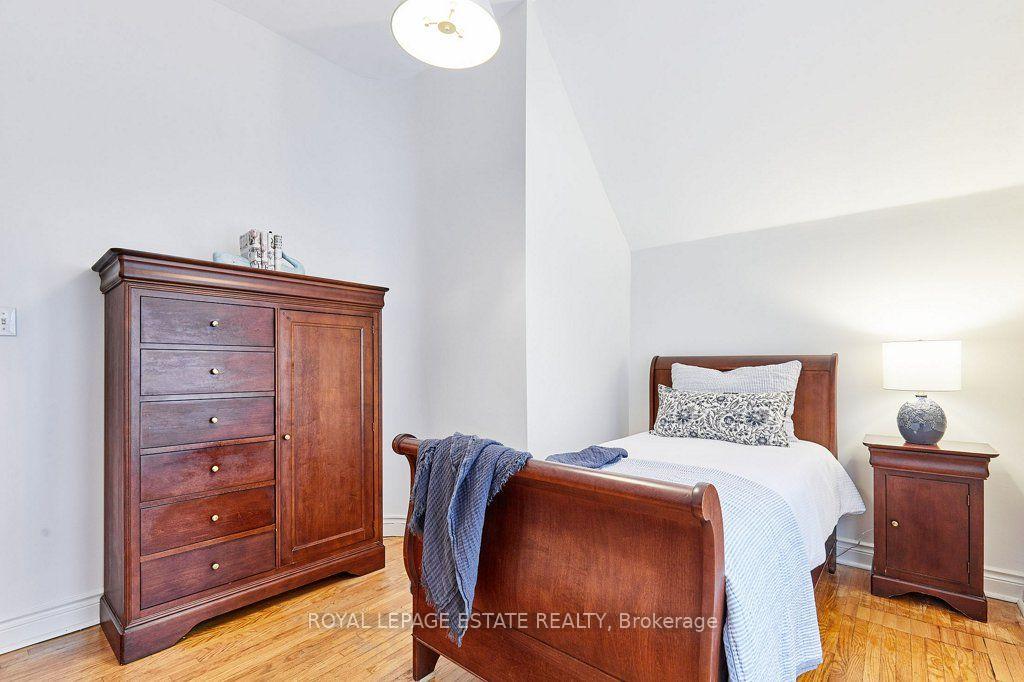 Photo 38 of 57 Silver Birch Avenue, Toronto, The Beaches — HOMEH