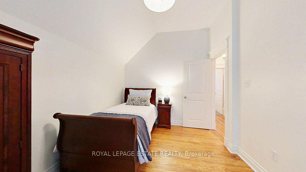 Photo 39 of 57 Silver Birch Avenue, Toronto, The Beaches — HOMEH