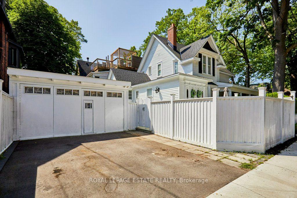Photo 49 of 57 Silver Birch Avenue, Toronto, The Beaches — HOMEH