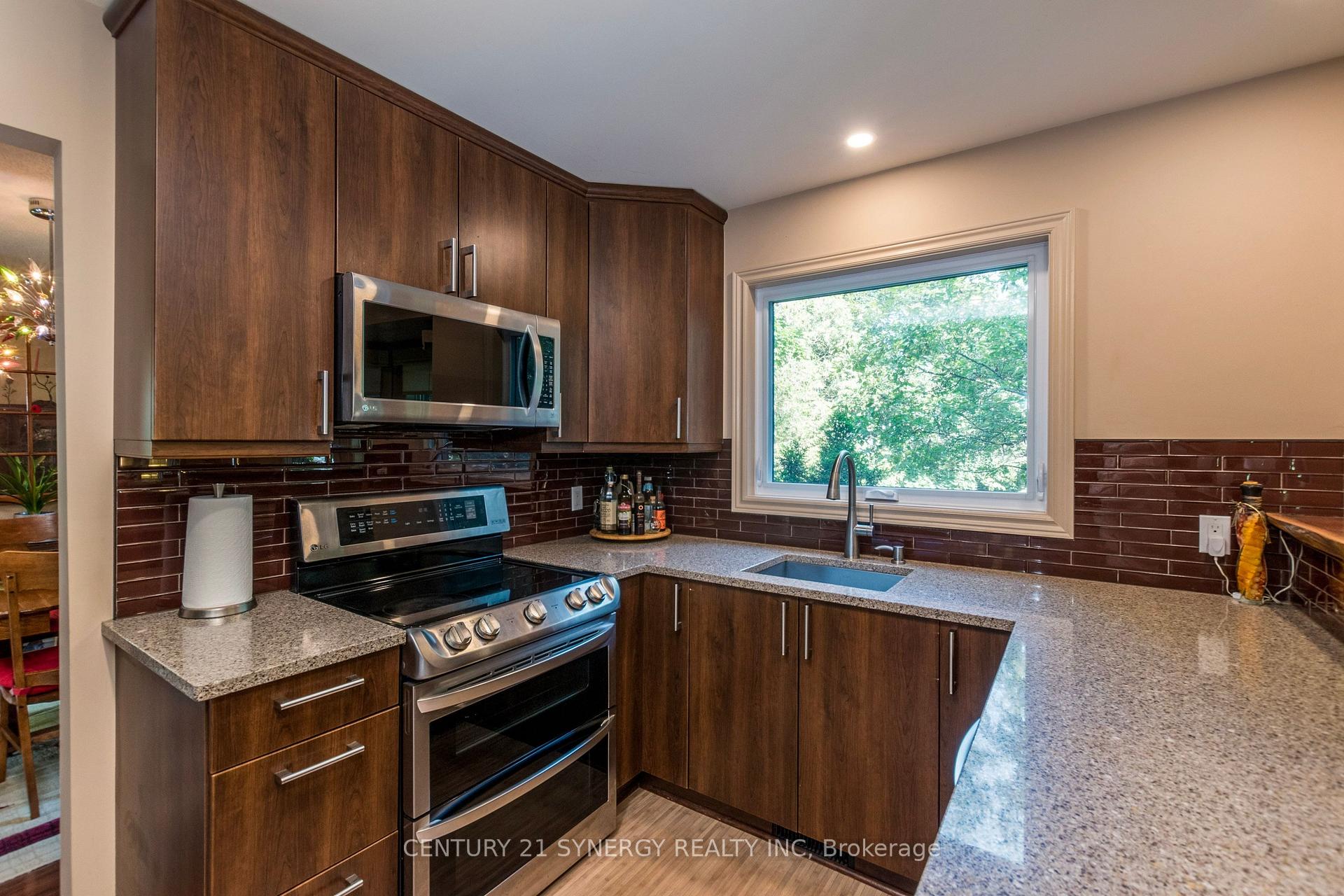 Photo 10 of 6646 Cherrystone Drive N, Ottawa, Kars — HOMEH