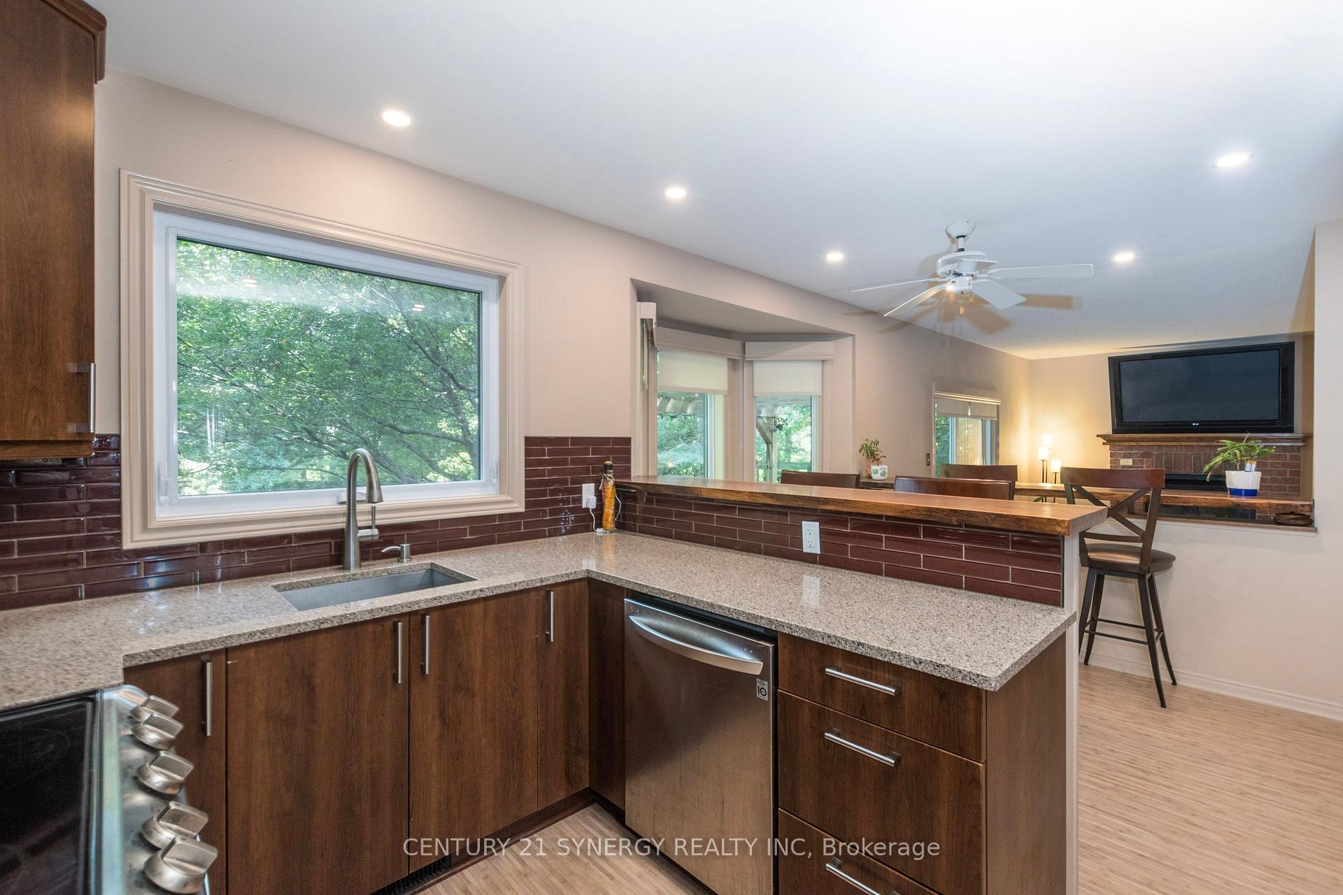 Photo 11 of 6646 Cherrystone Drive N, Ottawa, Kars — HOMEH