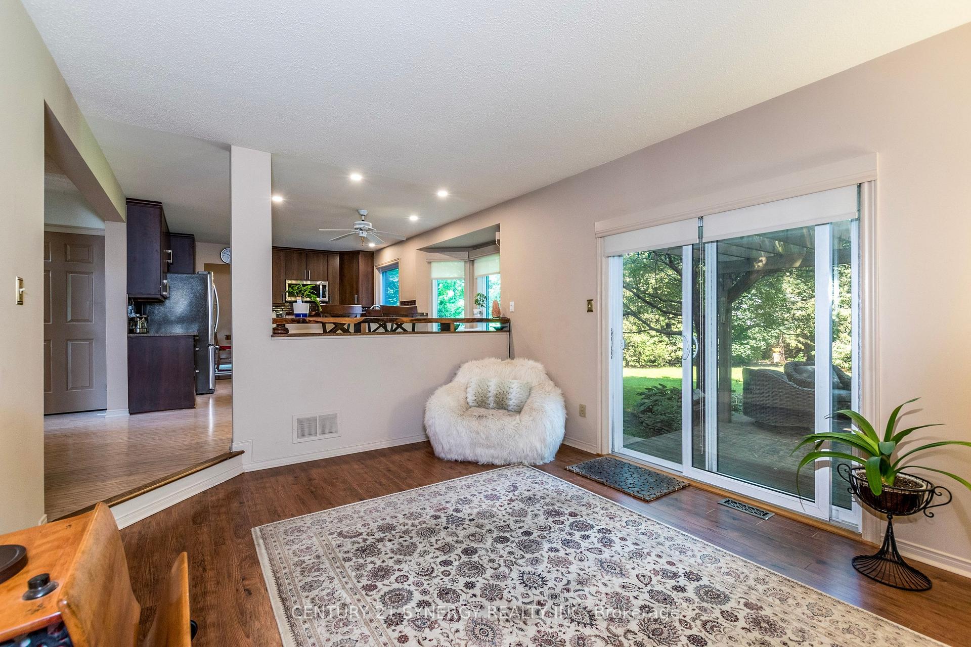 Photo 16 of 6646 Cherrystone Drive N, Ottawa, Kars — HOMEH