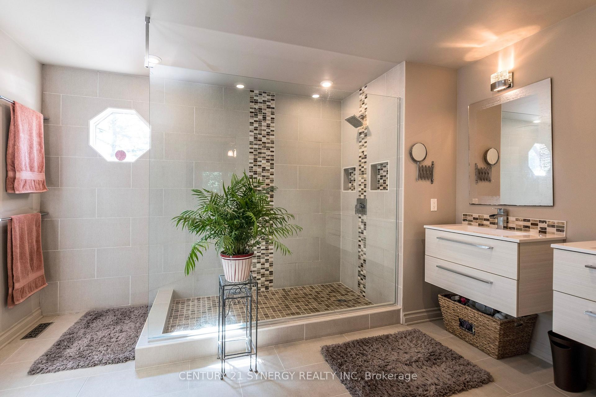 Photo 22 of 6646 Cherrystone Drive N, Ottawa, Kars — HOMEH