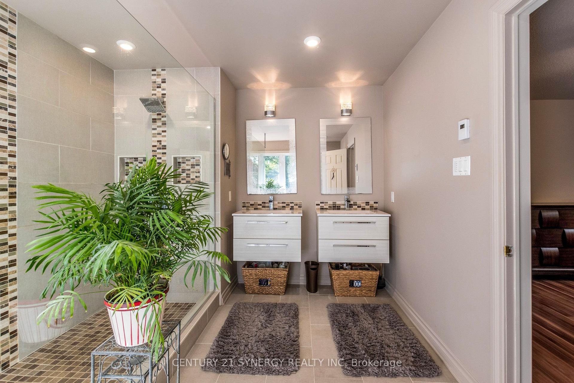 Photo 23 of 6646 Cherrystone Drive N, Ottawa, Kars — HOMEH