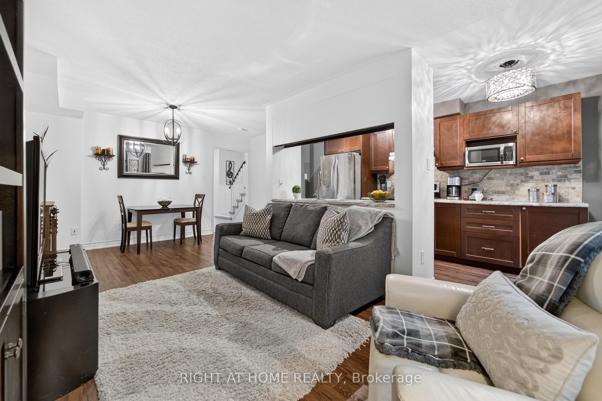 Photo 14 of 3 Beverly Lane, Halton Hills, Georgetown — HOMEH