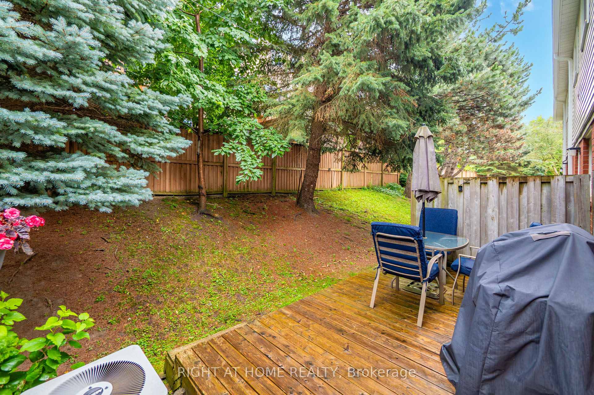 Photo 38 of 3 Beverly Lane, Halton Hills, Georgetown — HOMEH
