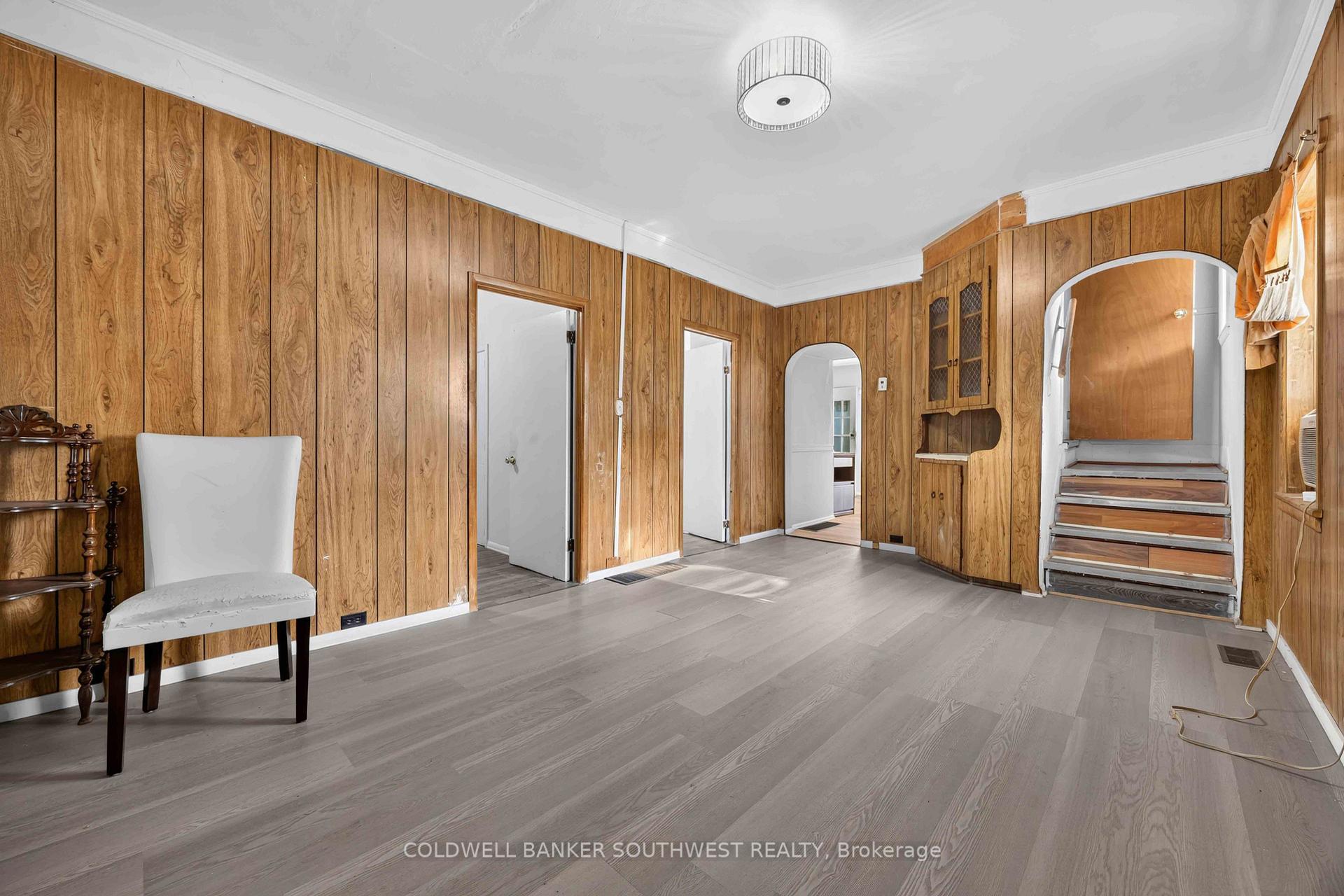 Photo 5 of 181 Campbell Street, Sarnia — HOMEH