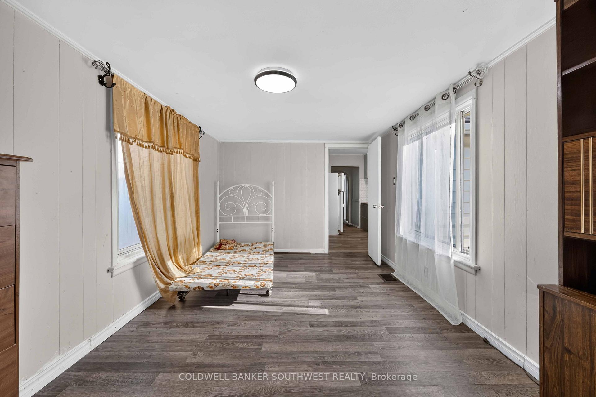 Photo 19 of 181 Campbell Street, Sarnia — HOMEH