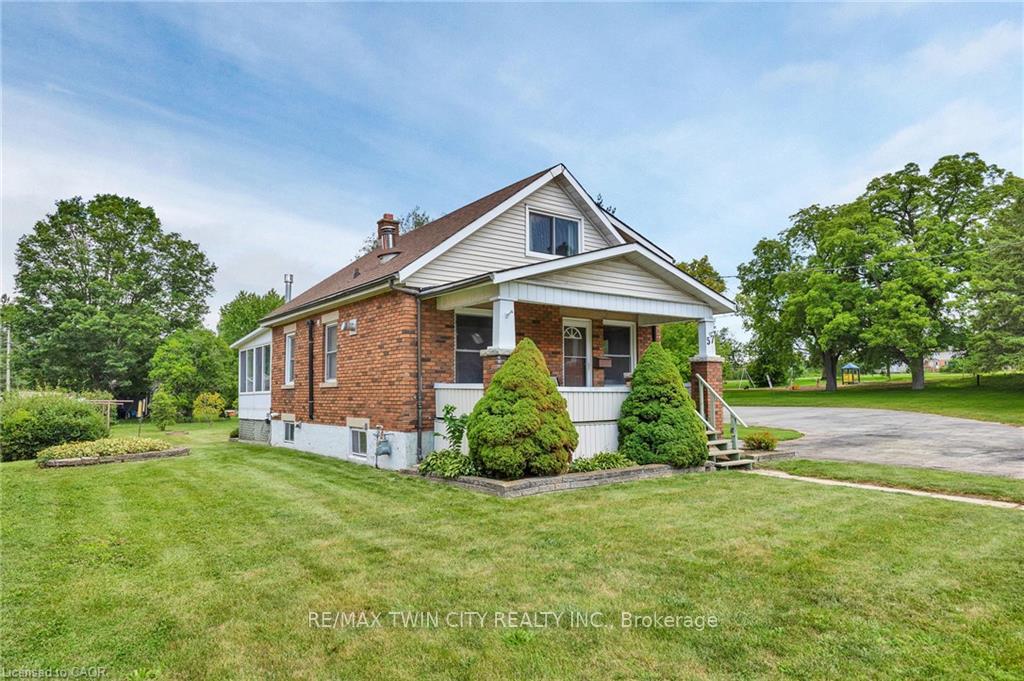 Photo 2 of 57 Bloomingdale Road N, Kitchener, Bridgeport — HOMEH